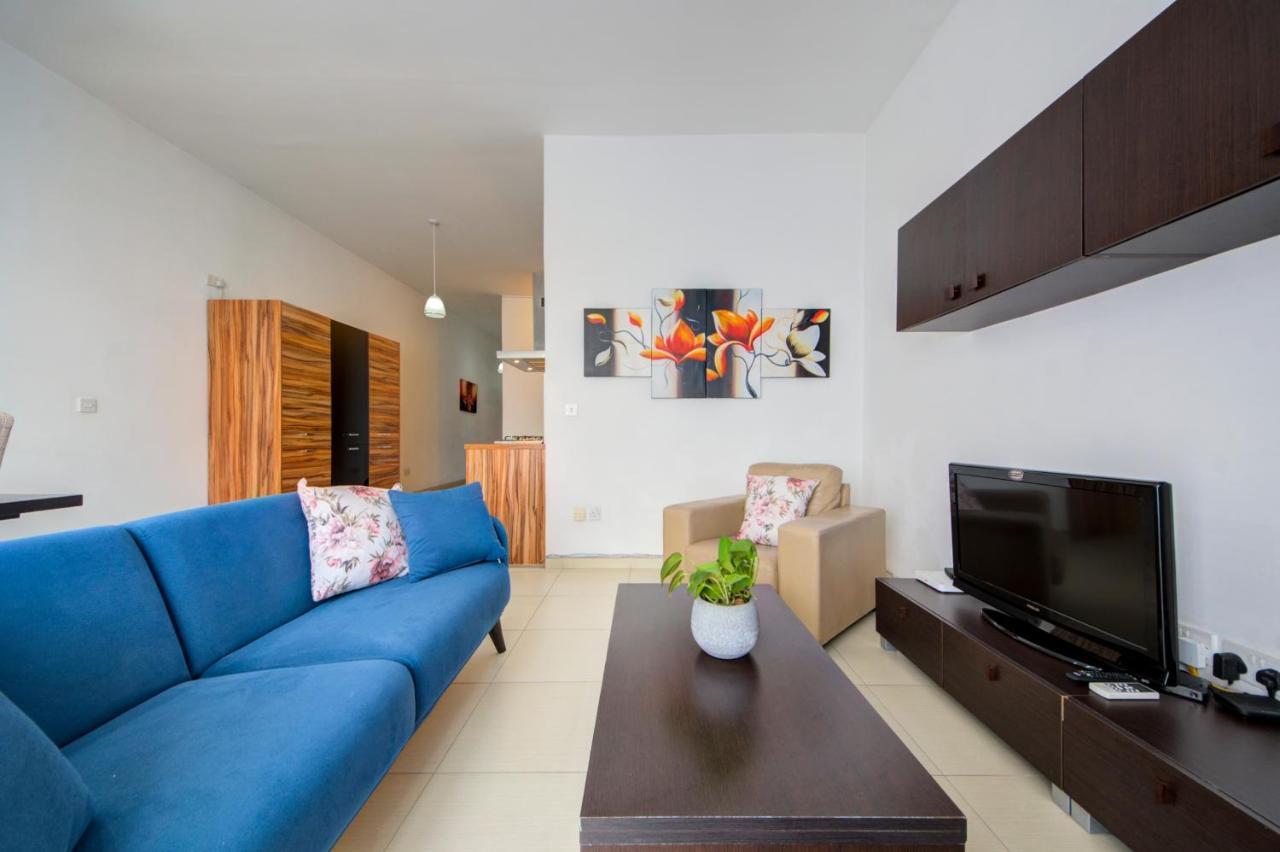 St Julians 2 Bedroom With Commanding Seaviews By Shortletsmalta *