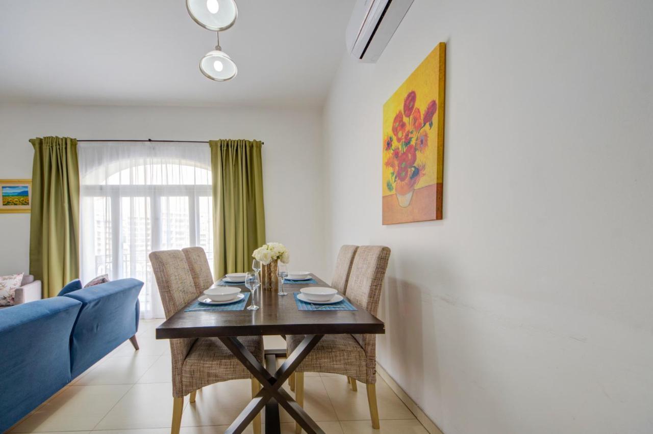 Apartamento St Julians 2 Bedroom With Commanding Seaviews By Shortletsmalta *