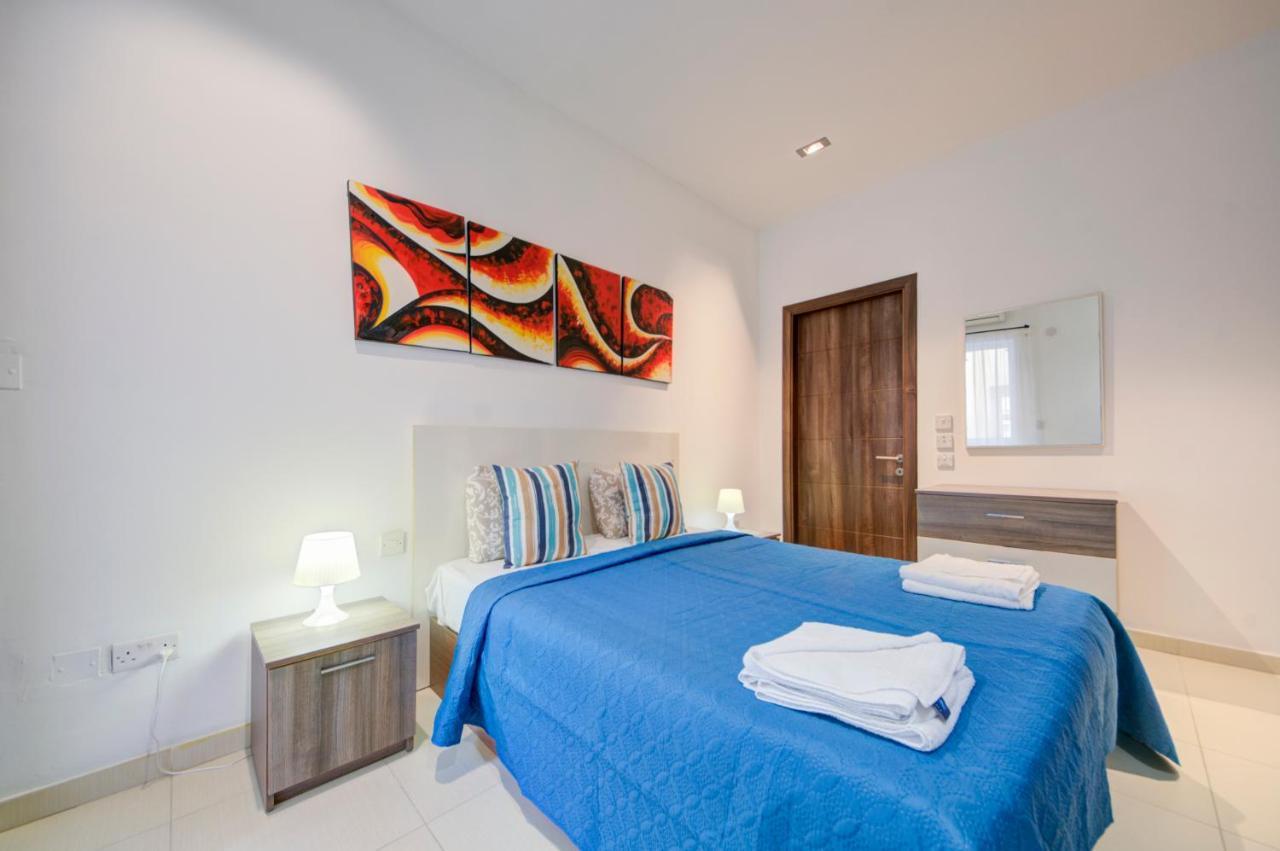 St Julians 2 Bedroom With Commanding Seaviews By Shortletsmalta *